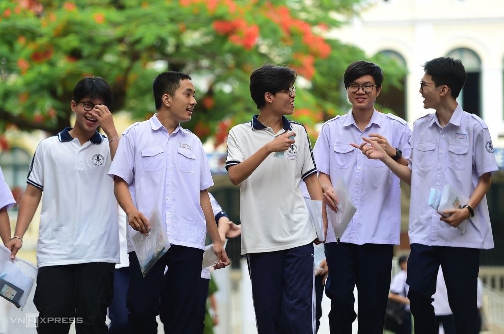 Công bố đề tham khảo thi tốt nghiệp THPT 2024