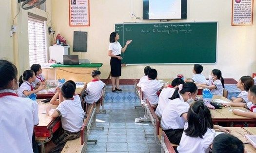 Thông qua Luật Nhà giáo; Áp lực trước thềm kỳ thi tốt nghiệp THPT