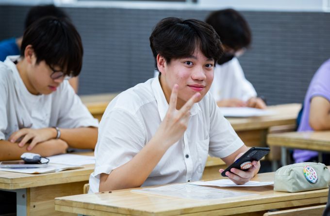 Ba trường chuyên ở Hà Nội thông báo lịch thi thử lớp 10