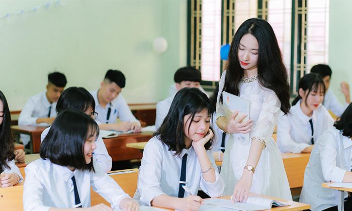 Chi tiết biến động điểm chuẩn khối ngành sư phạm 5 năm qua