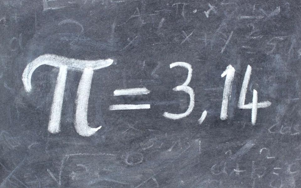 Định nghĩa và bản chất Toán học của số Pi