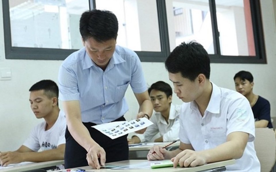Tại sao cần tìm gia sư toán lớp 11 tại Hà Nội?