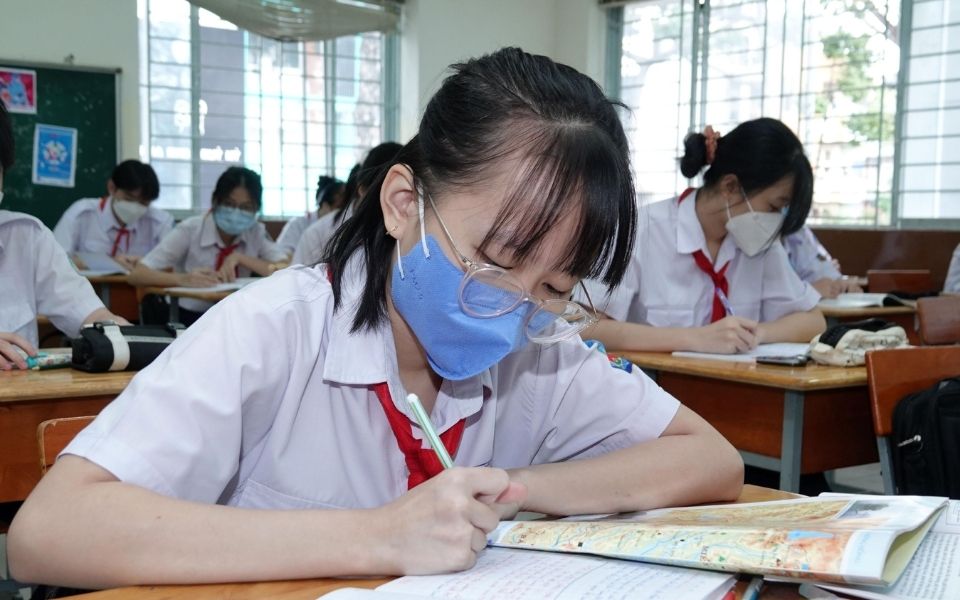 Bài tập hai góc đối đỉnh
