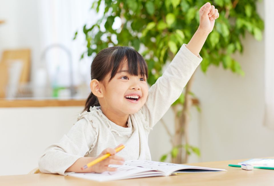 Cha mẹ nên đồng hành cùng con học Toán lớp 6 như thế nào?