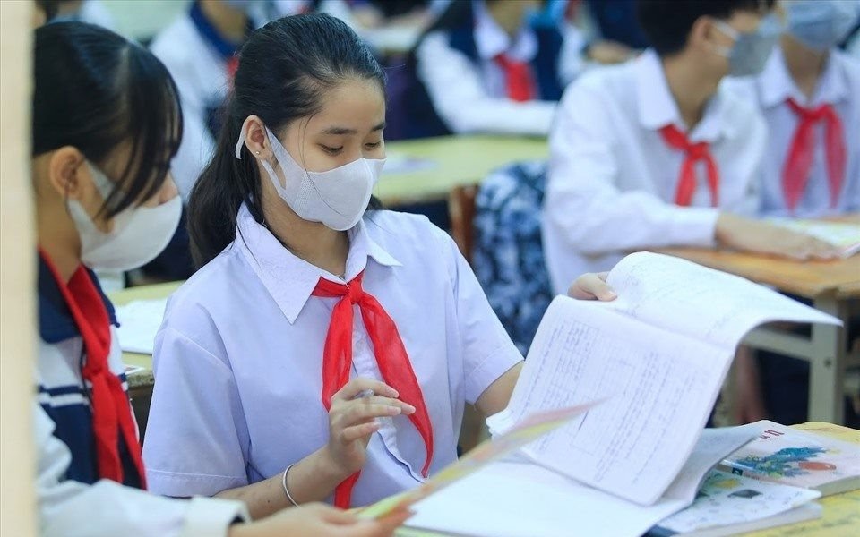 Tổng quan các góc tạo bởi một đường thẳng cắt hai đường thẳng