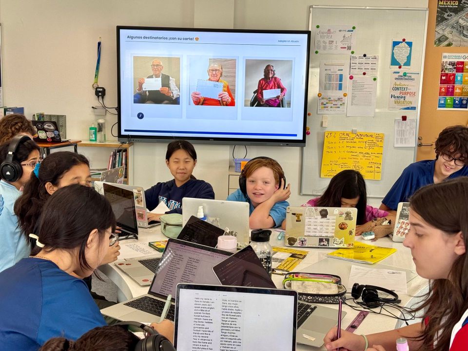 học sinh trường quốc tế liên hợp quốc hà nội 