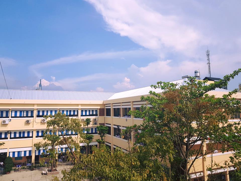 khuôn viên thpt võ thị sáu bình thạnh