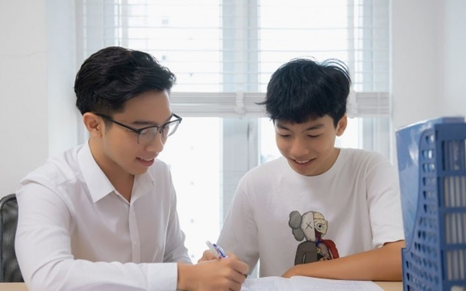 Lợi ích khi có gia sư toán lớp 10 kèm riêng