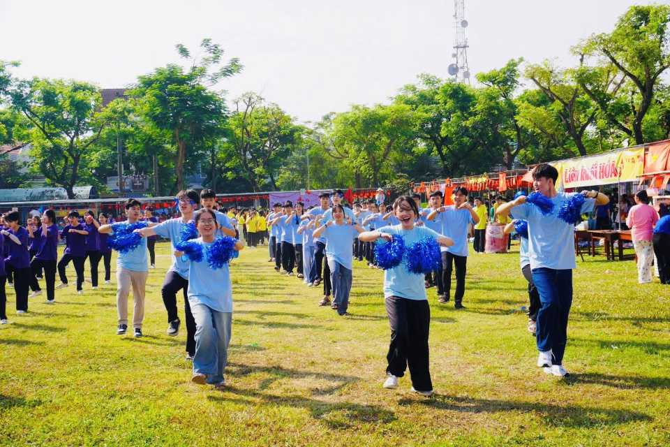 môi trường học tập chuyên nguyễn bỉnh khiêm đà nẵng