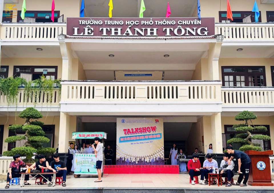 môi trường học tập tại trường thpt chuyên lê thánh tông