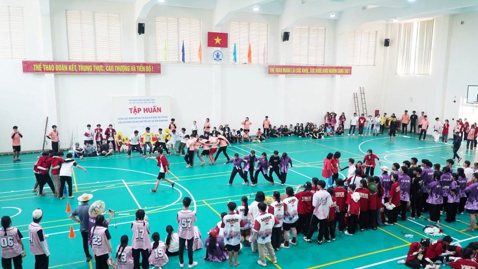 cơ sở vất chất trường chuyên cấp 3 lê thánh tông