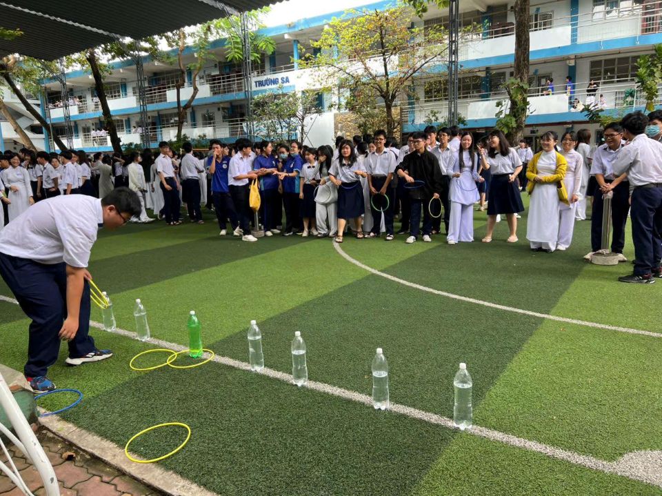 trường thpt nguyễn du quận 10 