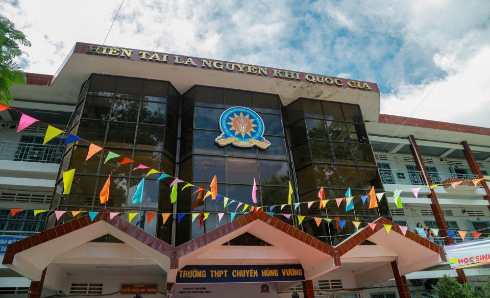 thpt chuyên hùng vương bình dương