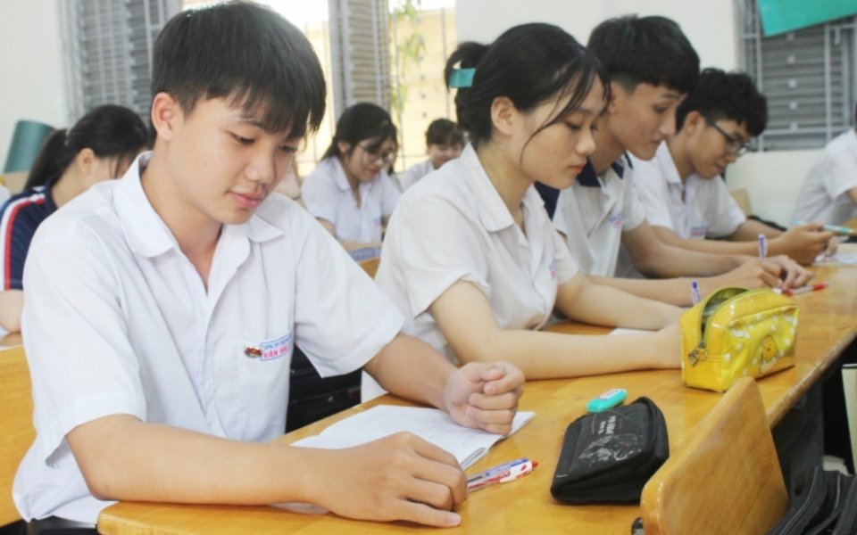 Tính chất hai đường thẳng song song