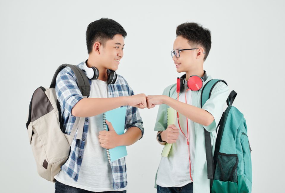 Những nguyên tắc ứng xử học sinh nên ghi nhớ