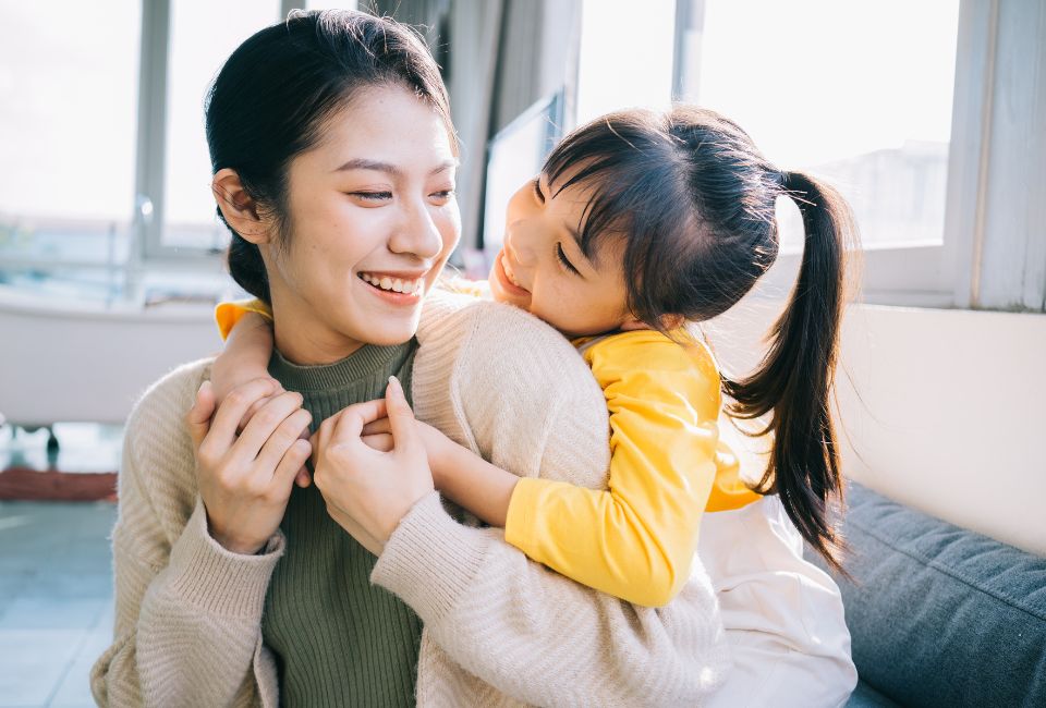 Dàn ý bài văn biểu cảm về mẹ lớp 7